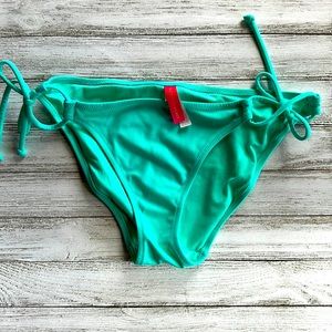 Vs Turquoise bottoms